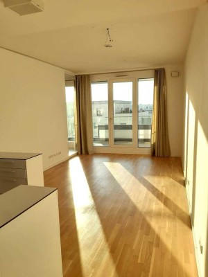 Ab sofort - PRAEDIUM - Luxuriöse freie 2-Zi Wohnung in Toplage, TG-Stellplatz