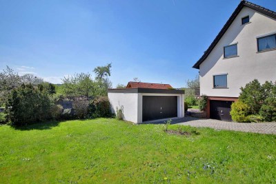 Familientraum in ruhiger Lage: Freistehendes Haus mit viel Platz für Kinder