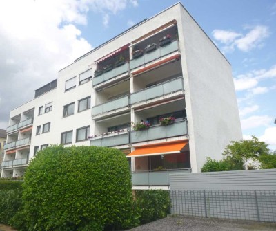 Helle und äußerst gepflegte, barrierefreie 3-Zimmer-ETW mit Weitblick und Garage!