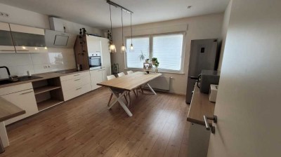 Exklusive 3 Zimmer Wohnung mit großer Terrasse!