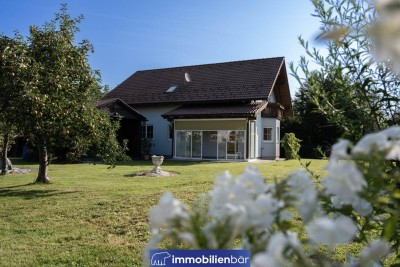 Familienfreundliches Haus mit idyllischem Garten in Aurolzmünster