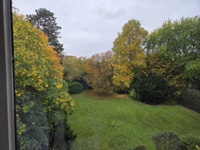 Sonnige 3 Zimmer Maisonette-Wohnung im Dorotheenhof in Wittlaer!