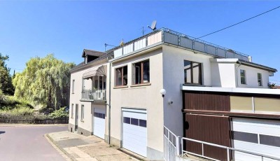 Großes EFH/MFH mit Dachterrasse, Garten und Blick ins Grüne, unweit vom Panoramaweg