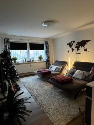 Schöne 4,5- Zimmer- Wohnung im Erdgeschoss zu vermieten!