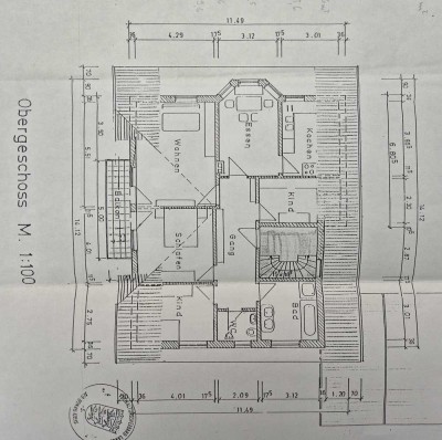 Stilvolle 5-Zimmer-Dachgeschosswohnung mit Balkon