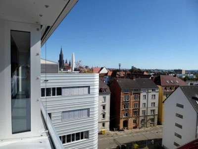 Hochwertig ausgestattete 4-Zimmer-Wohnung mit Loggia am Anfang der Ulmer Weststadt gelegen