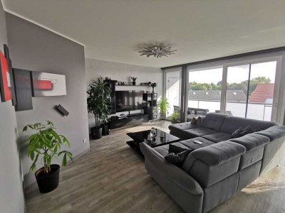 Voll möblierte stilvolle 3-Zimmer-Wohnung mit gehobener Innenausstattung mit EBK in Rostock