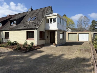 Doppelhaushälfte mit Potenzial von Privat