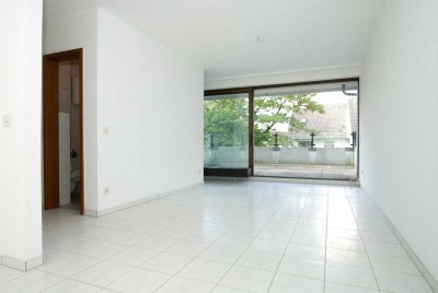 Helles Ein-Zimmer-Appartement mit großem Balkon