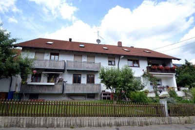 Sofort Einziehen! Modernes Wohnen im Grünen: 4-Zimmerwohnung mit Balkon in Oberneuching