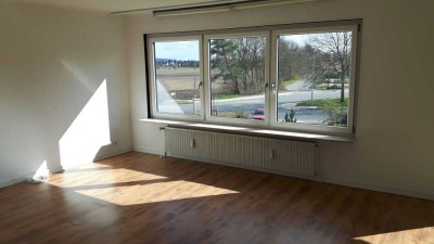 Attraktive und modernisierte 3-Zimmer-Wohnung mit Balkon in Braunschweig-Volkmarode