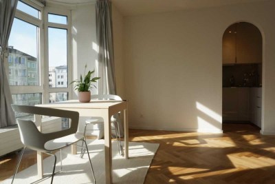 LAGE, LAGE, LAGE! Geschmackvolle 1,5-Zimmer-Wohnung voll möbliert