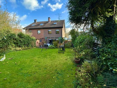 Familienhaus - idyllisch Wohnen in Rösrath-Forsbach (Erbpacht)