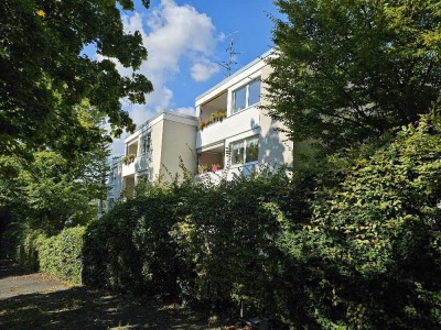 Großzügige, elegante 4 Zi.-ETW an einer der ersten Adressen in Wiesbaden, Rosselstraße!