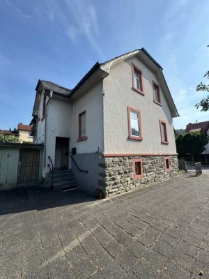 Kelkheim - wunderschönes Grundstück mit Vielfalt
