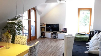 Schöne 2-Zimmer Wohnung mit EBK, Balkon und Stellplatz, parallel zur grünen Mitte