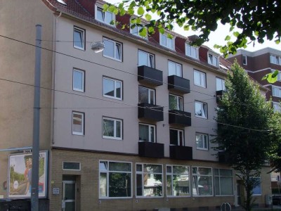 Oben ist eben Oben ! Schöner Grundriss! Geräumige 3 Zimmer in der Neustadt!