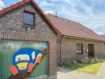15 Minuten bis zur Küste - Raumwunder in Westerholt - auch für zwei Familien