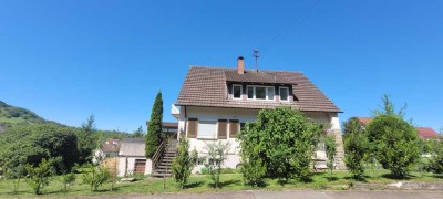 In TRAUMLAGE modernisiertes Einfamilienhaus mit EBK in Metzingen