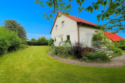 www.immovista.de  BEZUGSFREIES EINFAMILIENHAUS MIT EINLIEGERWOHNUNG