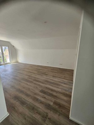 725 € - 58 m² - 2.0 Zi.