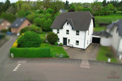 PROVISIONSFREI FÜR KAUFENDE! 3.739 m² Grundstück! Einfamilienhaus mit 5 Zimmern & großem Garten