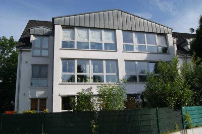 Sehr schöne 3-Zimmerwohnung mit Wintergarten, in ruhiger und gefragter Lage