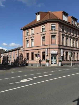Saniertes Mehrfamilienhaus 
mit etablierter Gastronomie
in Solingen-Ohligs