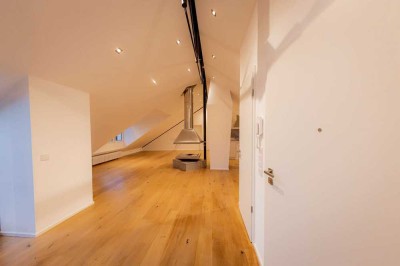 Exklusive Loft-Wohnung mit offenem Kamin in Top Innenstadtlage