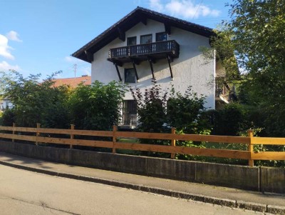 Großzügige Doppelhaushälfte