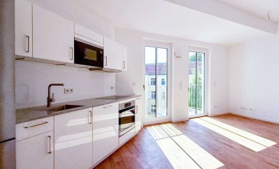 Ruhige Wohnung zur Hofseite und Balkon mit Nachmittagssonne - zentrale Lage