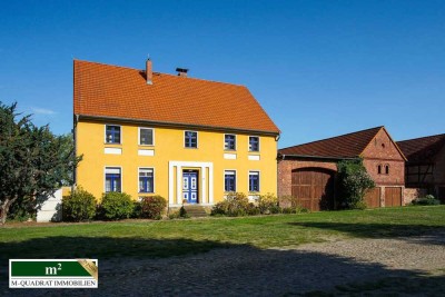Schöner gut geschnittener Vierseitenhof mit Nebengelass, großem Grundstück und vielen Möglichkeiten!