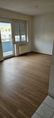 40 m² - 1 Zimmer- Wohnung mit Balkon !!!