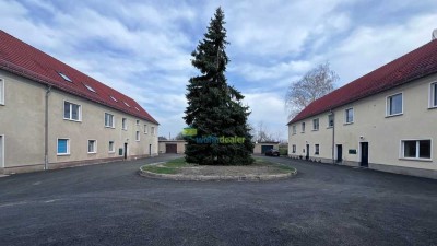 In ruhiger Lage - Frisch renovierte 3-Zimmer Wohnung - Tageslichtbad mit Badewanne, Einbauküche