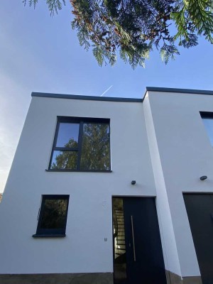 Zweifamilienhaushälfte KFW40, QNG in Bohnsdorf mit eigenem Garten, Terrasse und  Aussenstellplatz