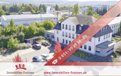 Ideal für Kapitalanleger - moderne Büroflächen und attraktive Apartments in kernsaniertem Gebäude!
