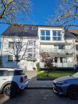Stilvolle 5,5-Raum-Erdgeschosswohnung mit gehobener Ausstattung, Terrasse, Garten, Balkon