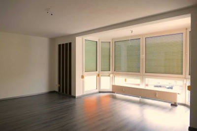 Schöne, helle zwei Zimmer Wohnung in Herne-Wanne, Röhlinghausen, mit Tiefgaragenstellplatz