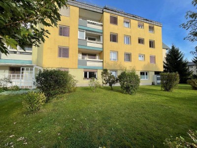 MIETE! Helle 2 Zimmerwohnung im Erdgeschoss Grünfläche, Barrierefrei ideal für Alt und Jung