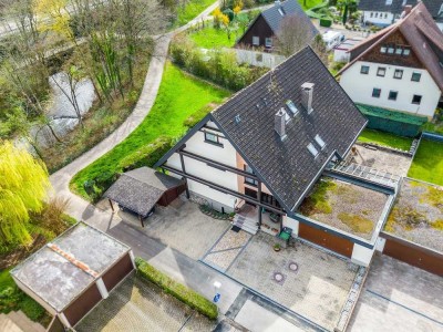 Teilvermietetes Zweifamilienhaus mit besonderer Architektur