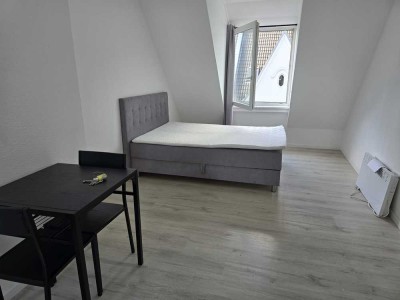 Schönes DG-Studio in Bochum-Riemke nahe U35-Linie, ideal für Studenten & Singles