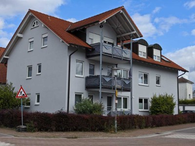 Klimatisierte Dachgeschosswohnung im 2. OG