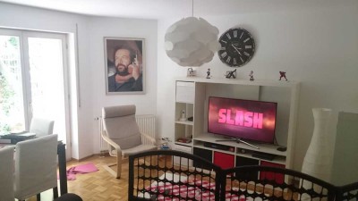 Ruhige zentrumsnahe 2-Zimmer-Wohnung mit großer Süd-Terrasse in Tübingen
