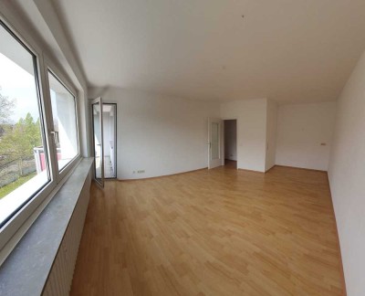 Helle Wohnung nähe Stadion