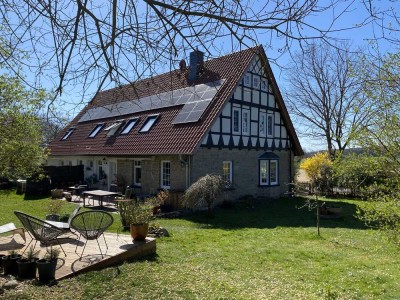 3-Zimmer-Wohnung (85 qm) mit Terrasse und EBK im sanierten Bauernhaus, zu sofort bis Frühjahr 2027