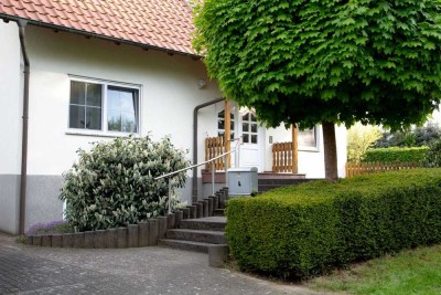 Einfamilienhaus in Wehnde mit großzügigen Garten sowie beheizten Außenpool und Sauna