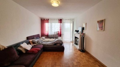 Ideale Studentenwohnung mit Loggia und Stellplatz