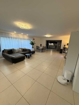 Schöne 4-Raum-Wohnung mit EBK und 2 Terassen in Schwarzenbruck
