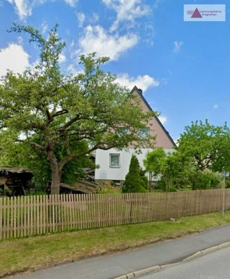 Für Projektliebhaber - Einfamilienhaus zum Ausbauen in Lauter