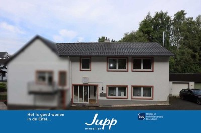 Ein-/ Zweifamilienhaus mit großem Garten und Garagen, Kerpen (18)